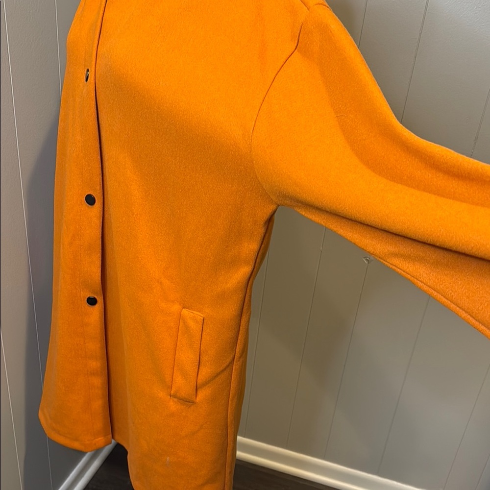 B1 Orange 3XL Women's Coat with Ring Embellishments on Back - Picture 5 of 7